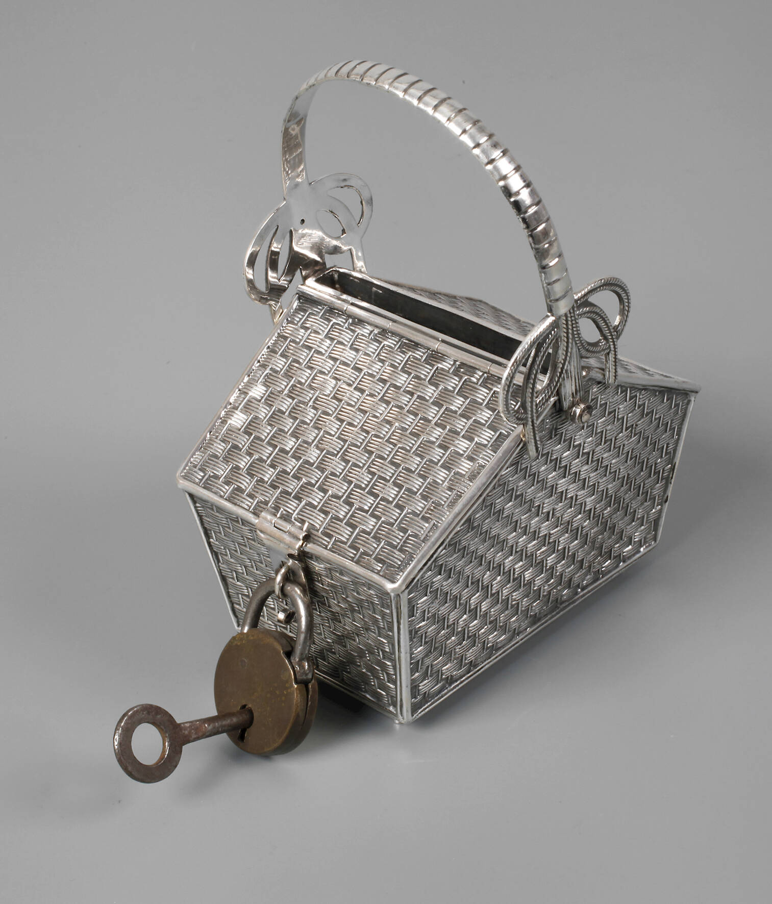 Spardose als Henkelkorb