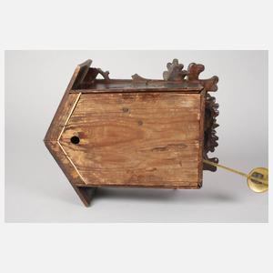 Kuckucksuhr mit Automat