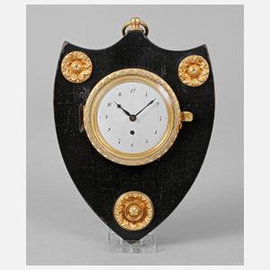 Klassizistische Wanduhr