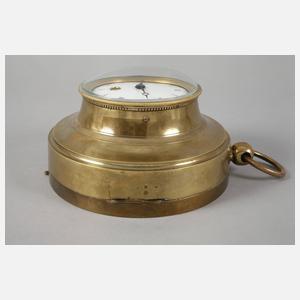 Klassizistische Wanduhr