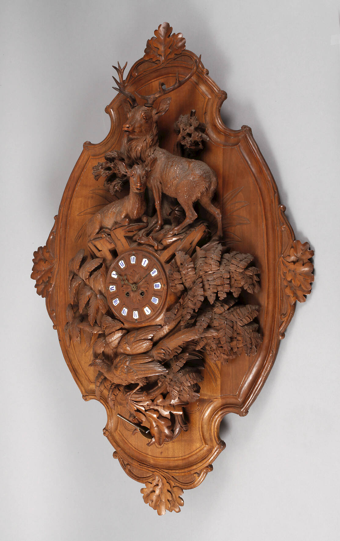 Übergroße jagdliche Wanduhr