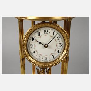 Große Drehpendeluhr