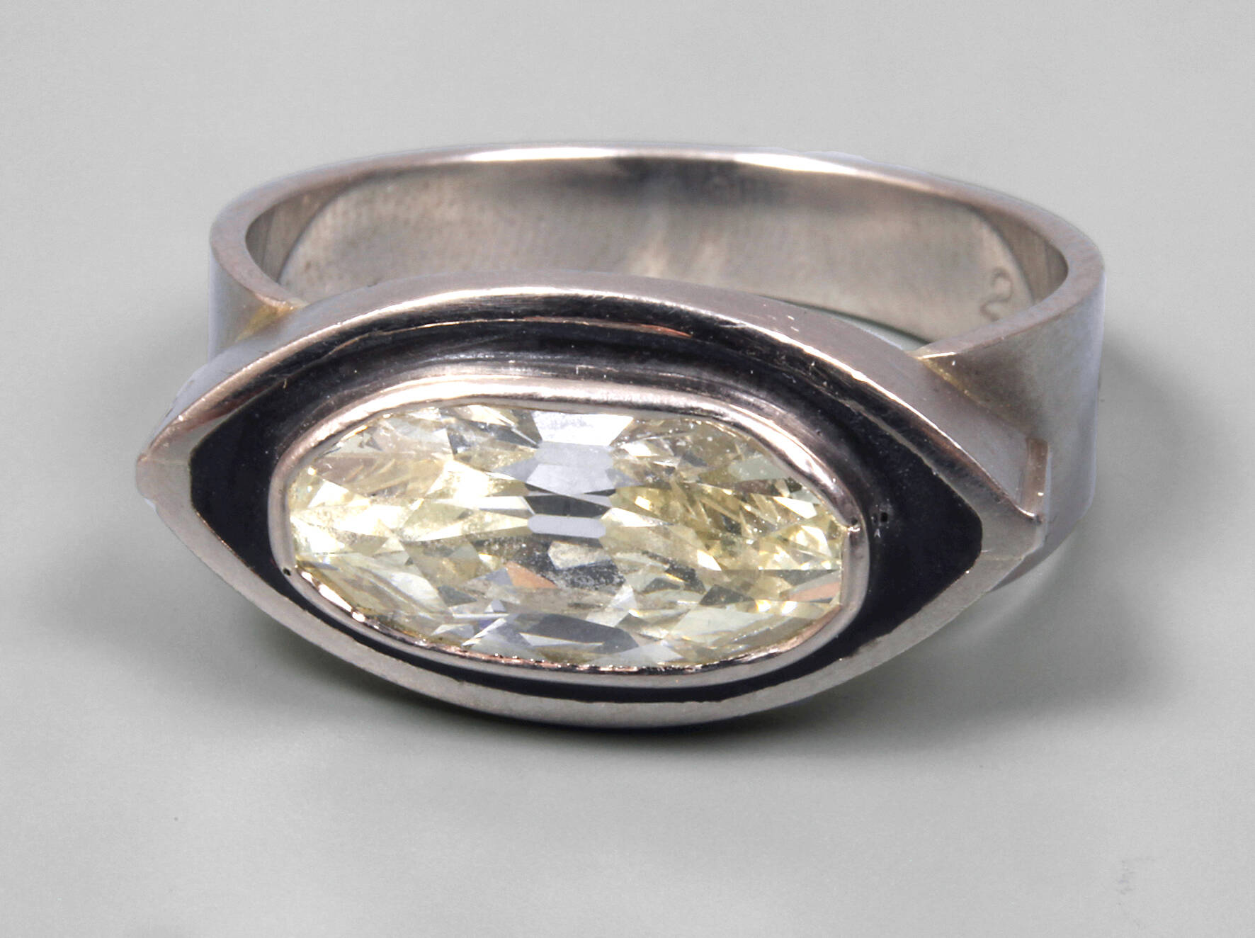 Ring mit Diamant von 2,85 ct