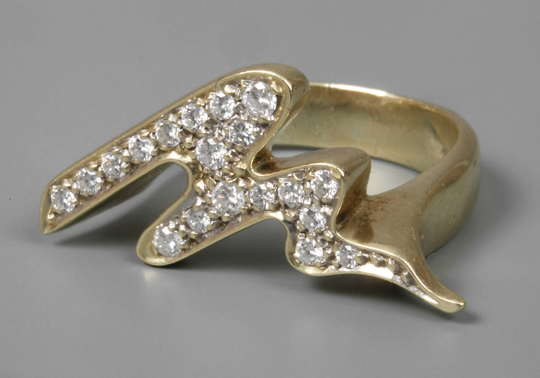 Damenring mit Brillanten