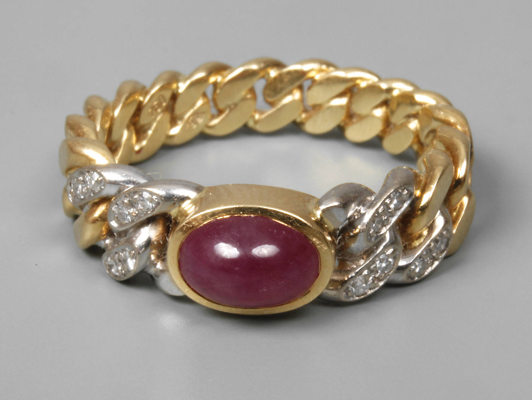 Kettenring mit Rubin