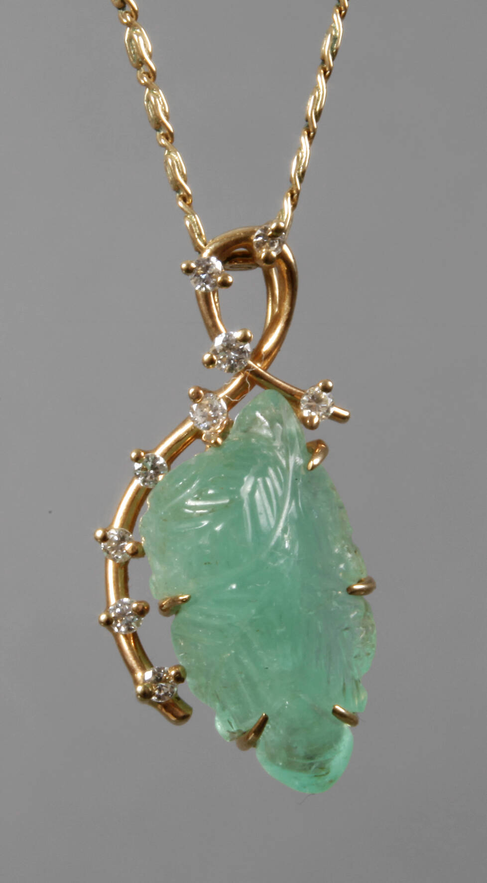 Anhänger mit Smaragdgravur