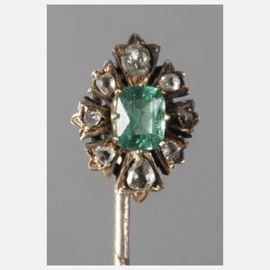 Krawattennadel mit Smaragd und Diamanten