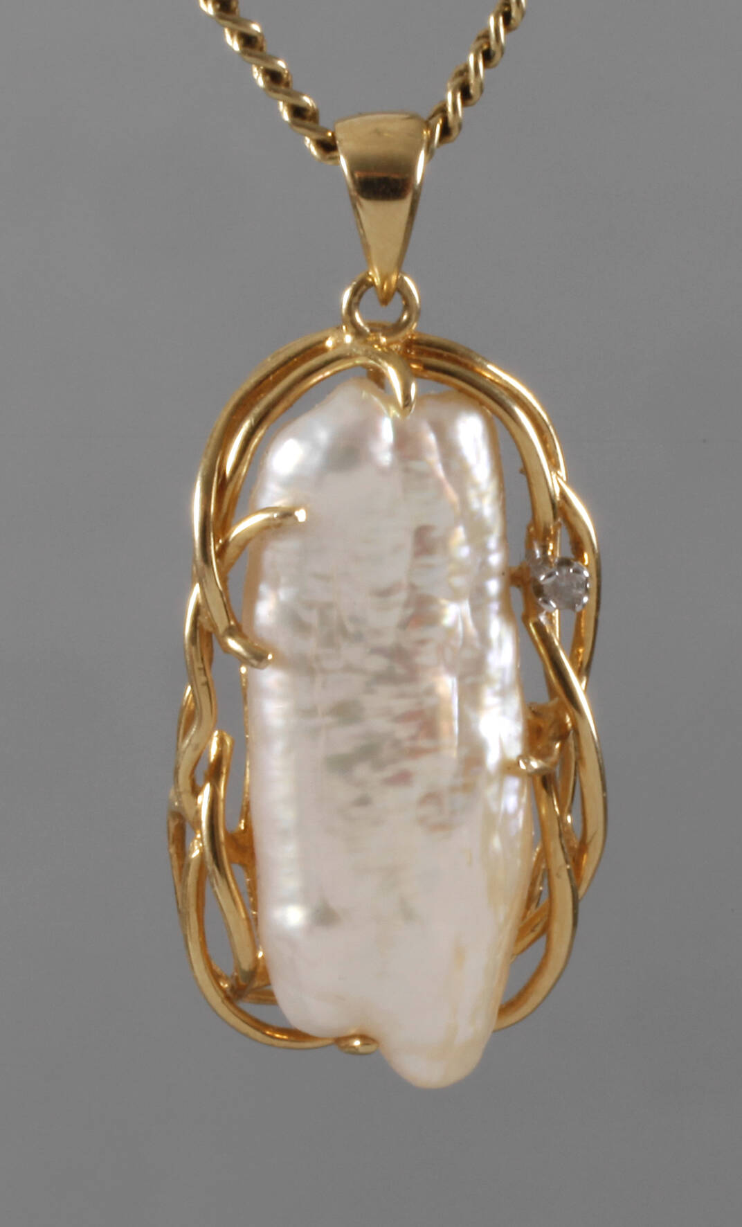 Anhänger mit Barockperle