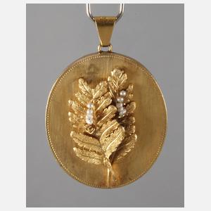 Feiner Medaillonanhänger