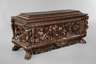 Truhe im Renaissancestil