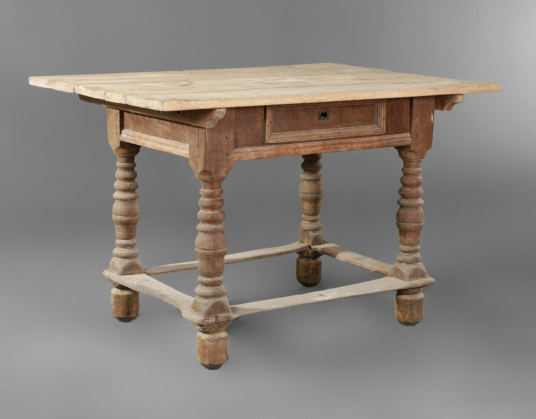 Bäuerlicher Esstisch