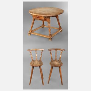 Bauerntisch und zwei Stühle