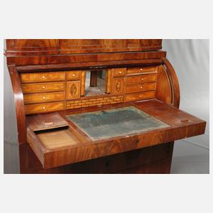 Feiner Schreibschrank