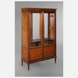 Feiner Vitrinenschrank