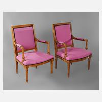 Paar klassizistische Sessel111