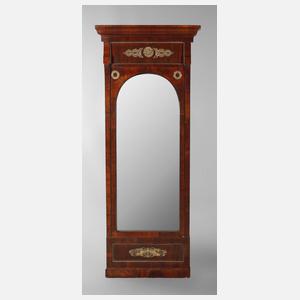 Feiner Pfeilerspiegel