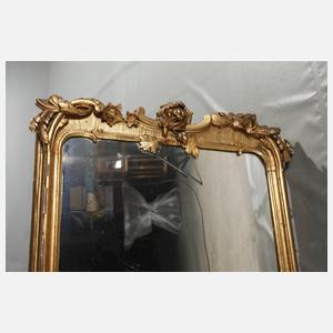 Übergroßer Stuckspiegel