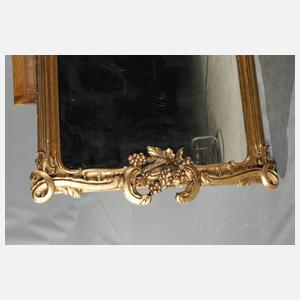 Übergroßer Stuckspiegel