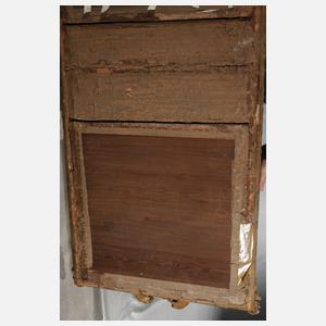 Übergroßer Stuckspiegel