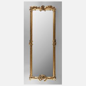 Übergroßer Stuckspiegel