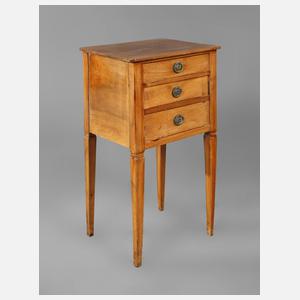 Kleine Pfeilerkommode