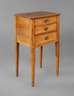 Kleine Pfeilerkommode