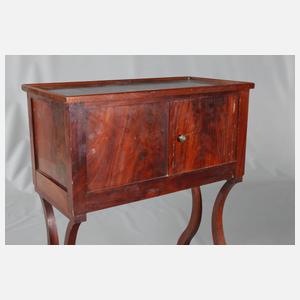 Seltenes Lyraschränkchen