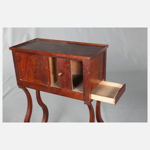 Seltenes Lyraschränkchen