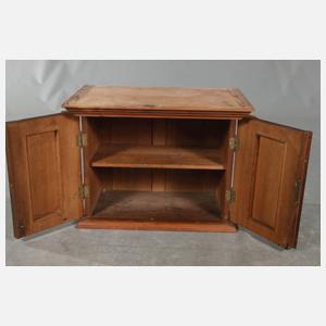 Wandschrank Historismus