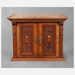 Wandschrank Historismus