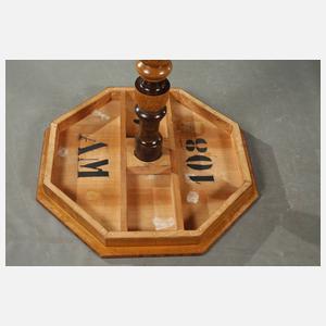 Intarsierter Beistelltisch