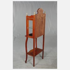 Kleine Vitrine im Empirestil