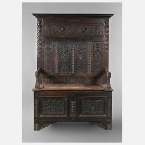 Truhenbank im Renaissancestil