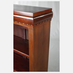 Kleines Bücherregal