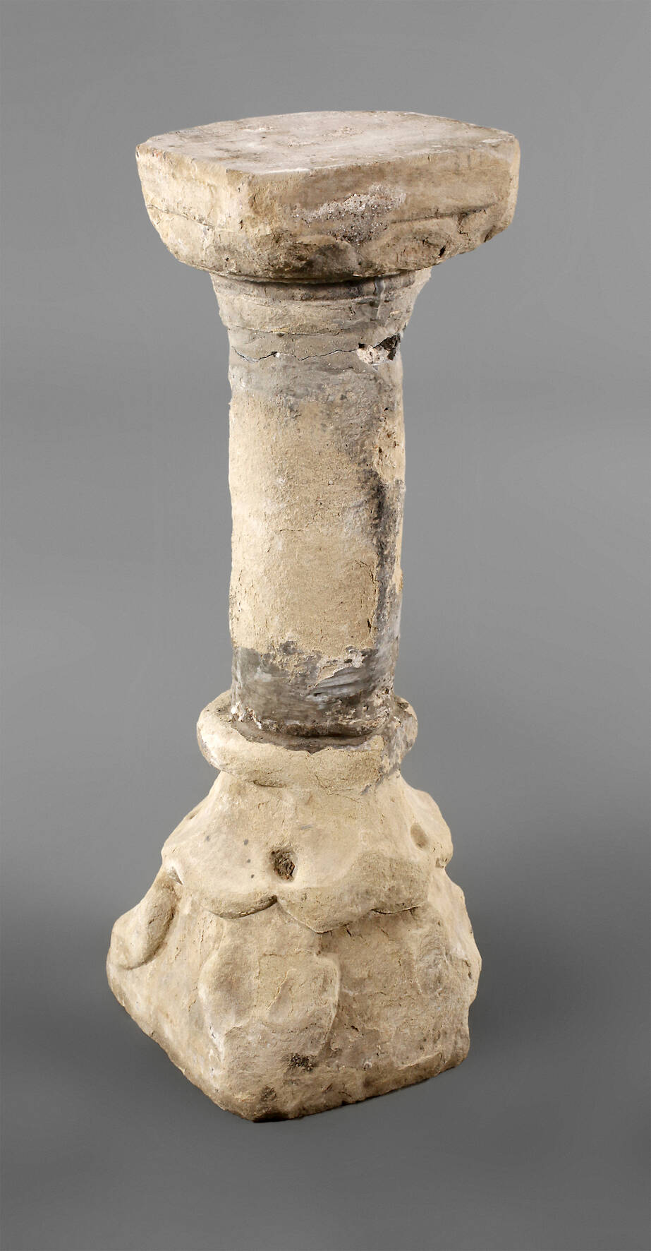 Gotische Sandsteinsäule