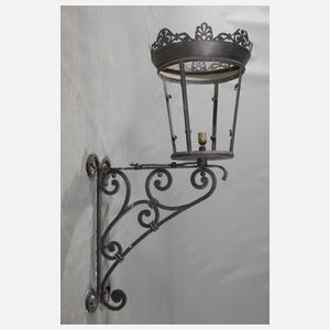 Paar große Wandlaternen