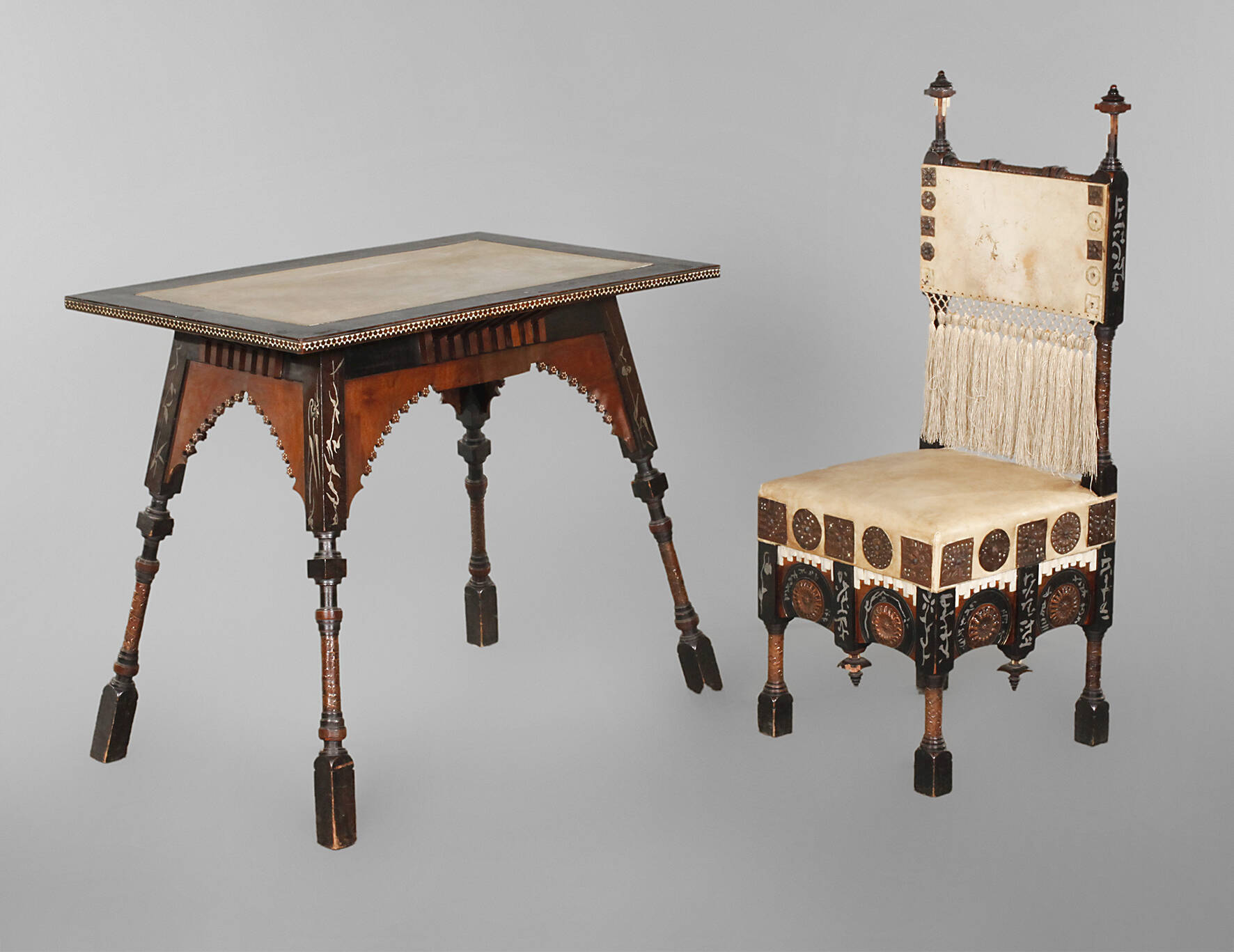 Sessel und Tisch Bugatti