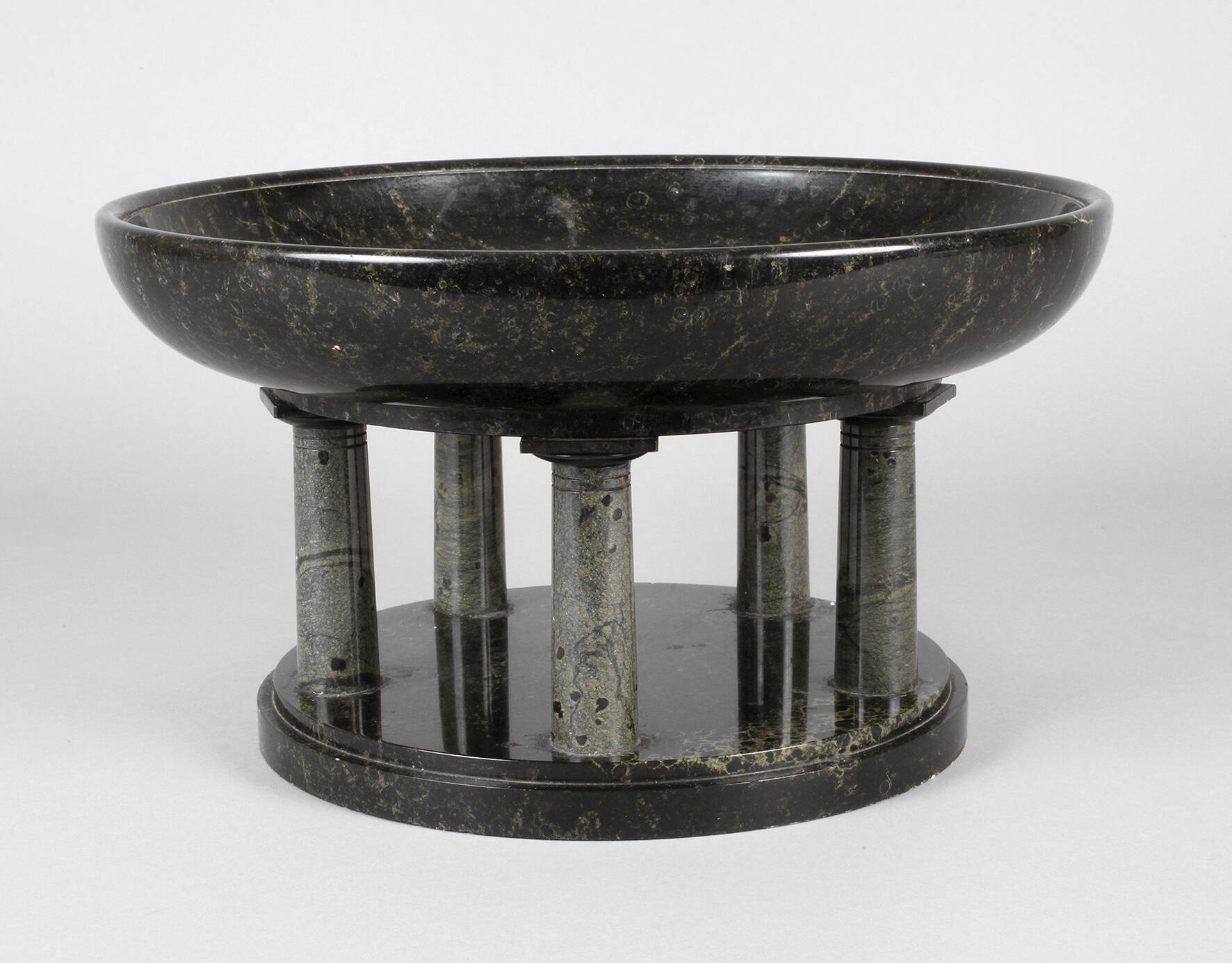 Tafelaufsatz Serpentin