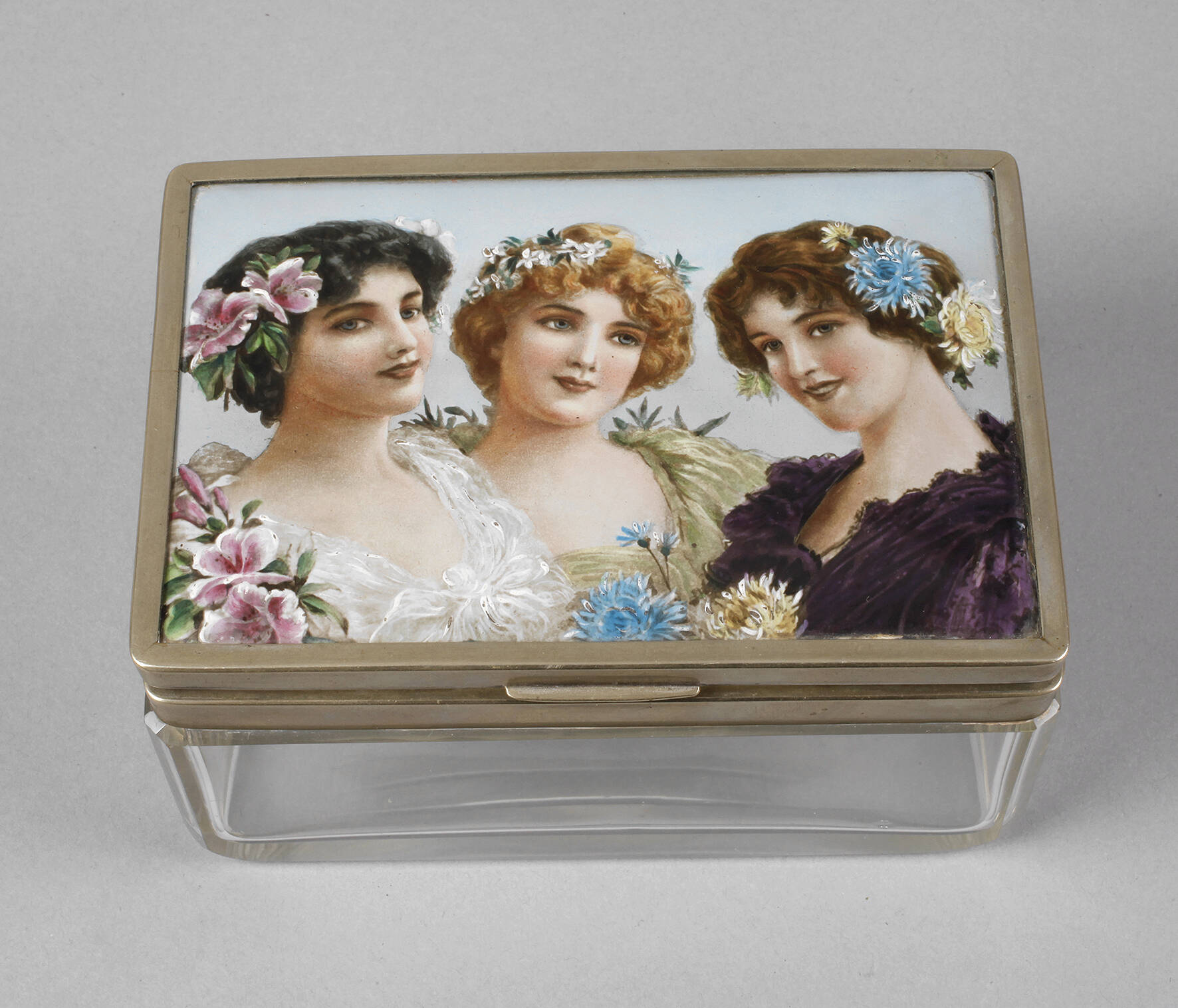 Emaillierte Schmuckdose