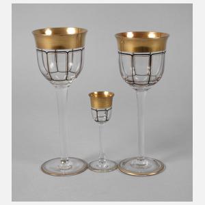 Paar Stängelgläser und ein Likörglas