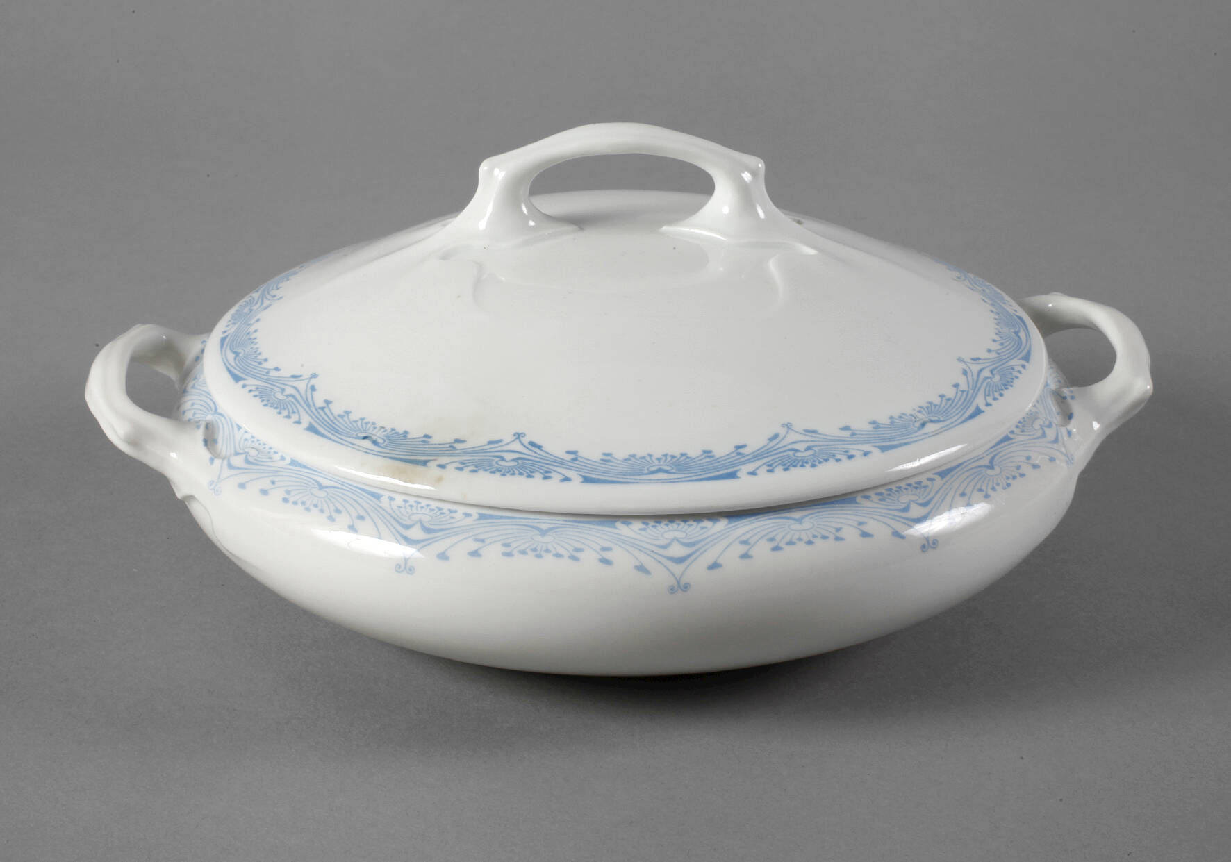 Meissen Deckelschüssel Rudolf Hentschel