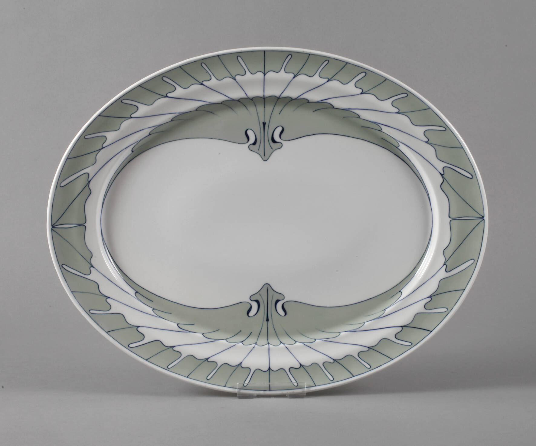 Meissen große Platte aus dem "Flügelmuster-Service"