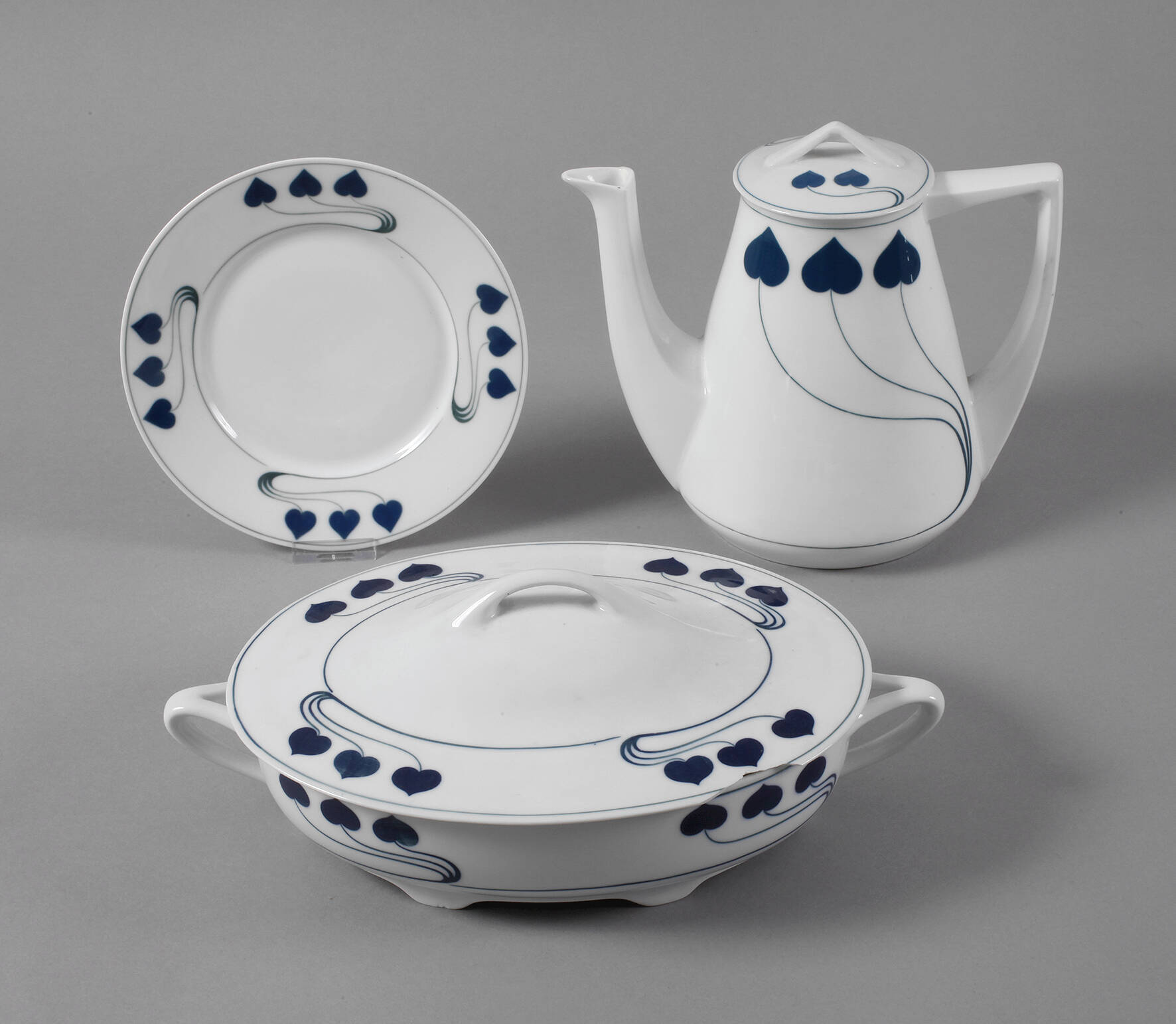 Rosenthal drei Teile "Stehende Herzen"