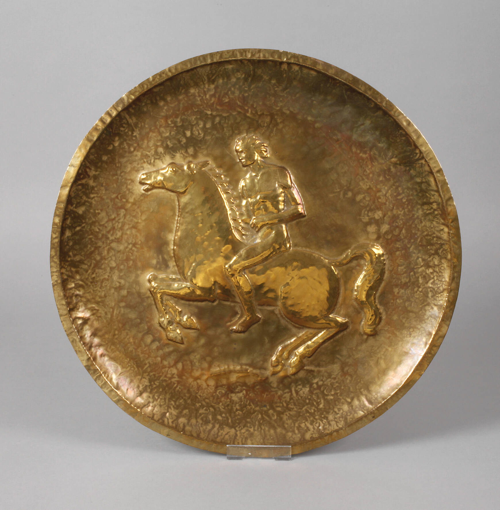 Großer Wandteller Art déco