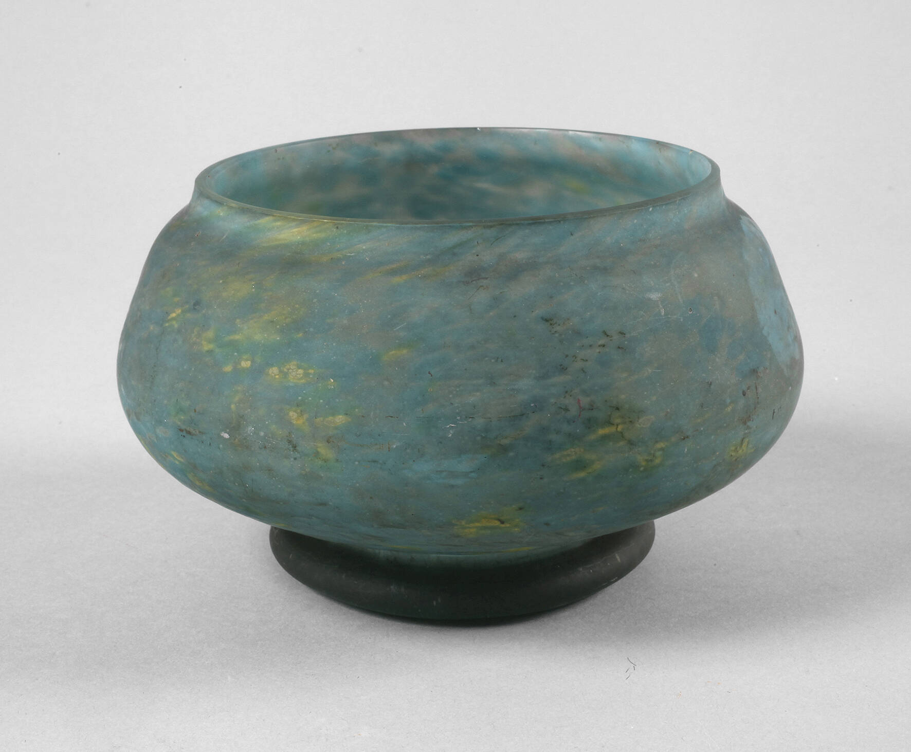 Daum Nancy gefußte Schale