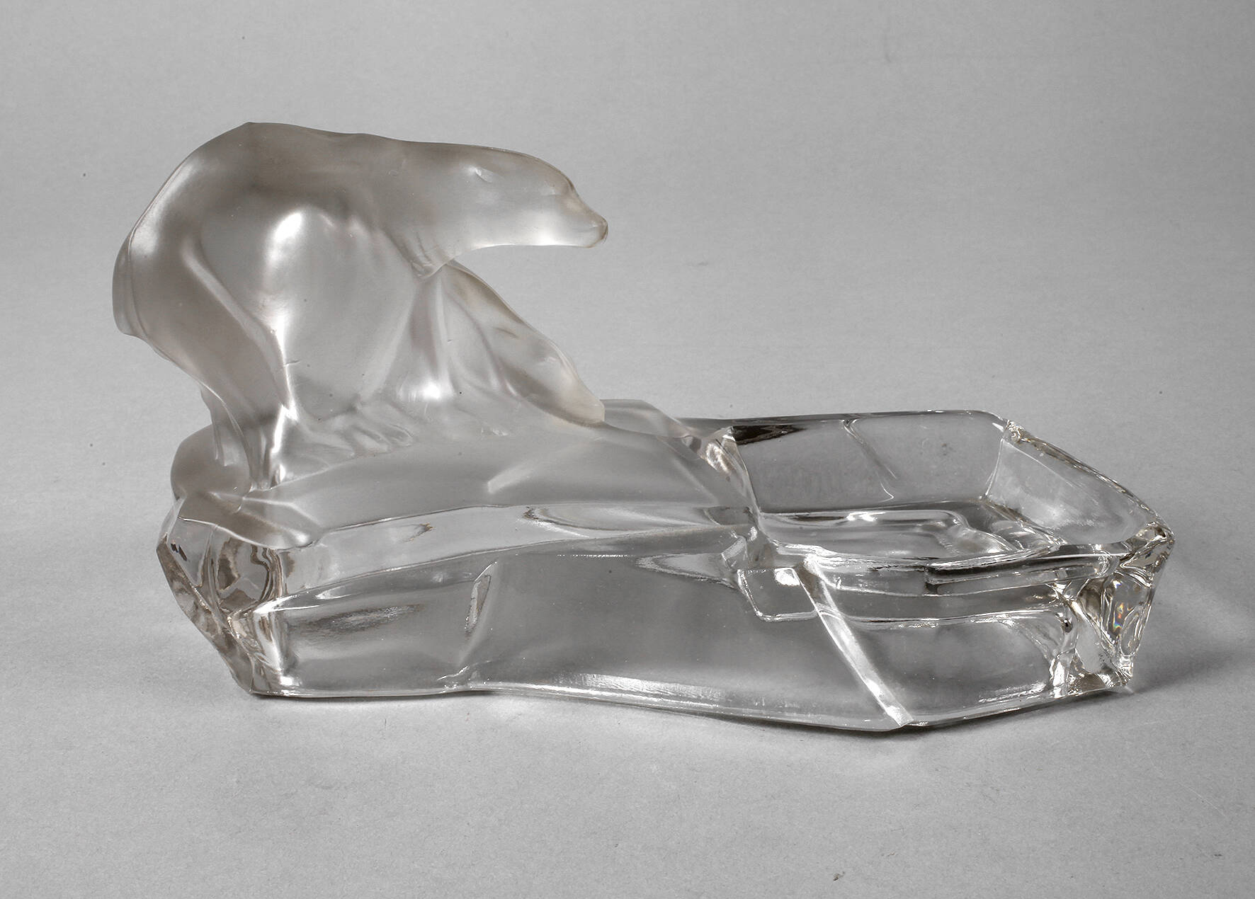 Aschenschale mit Eisbären