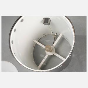 Zwei Beistelltische mit Beleuchtung