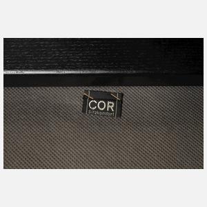 Paar Sessel mit Ottomanen