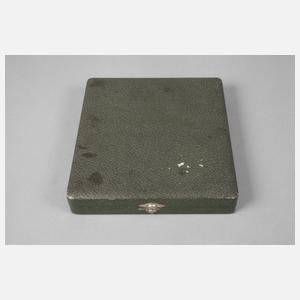 Vier Vorlegeteile Design