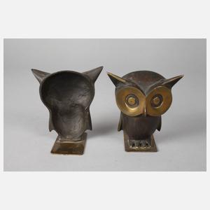 Paar Buchstützen als Uhu's